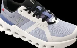 On Cloudrunner nimbus/blueberry